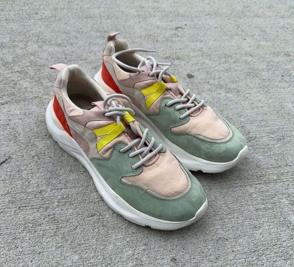Urban Sport Super Multicolored Sneakers Size 9